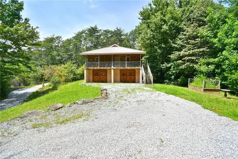 1302 S Saluda Rd, Cleveland, SC 29635