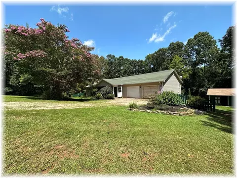 209 Charda Dr, Westminster, SC 29693