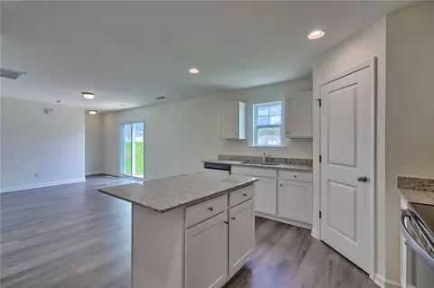 446 Seaborn Cir, Pendleton, SC 29670 photo 5