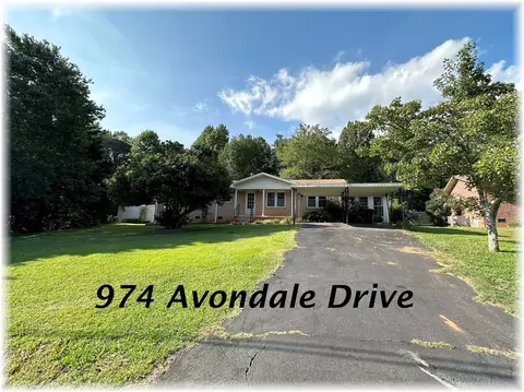 974 Avondale Dr, Seneca, SC 29672