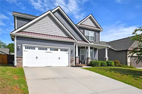 606 Yearling Rd, Greenville, SC 29617