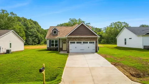 610 Glenwood Street Ext, Belton, SC 29627