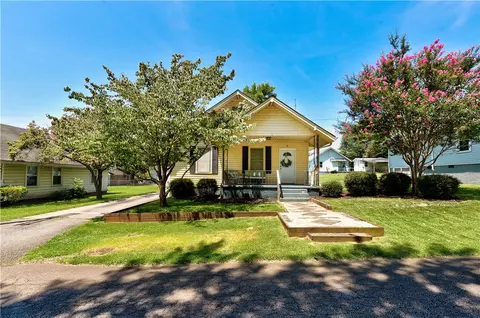 7 Hedgepath St, Liberty, SC 29657