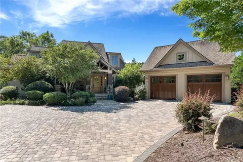 135 Blossom Hill Trl, Sunset, SC 29685