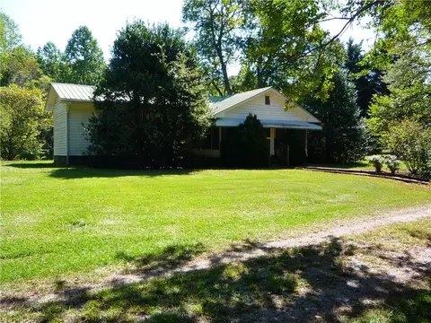 210 Boyd Moss Rd, West Union, SC 29696