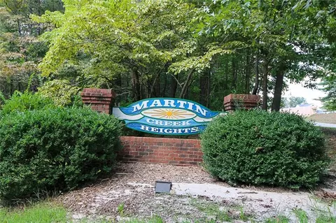 000 Lynnhaven Dr, Seneca, SC 29678