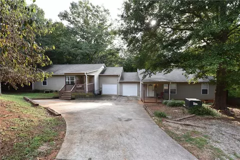 223225 Orchard Ln, Seneca, SC 29672