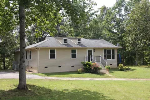 149 Log House Rd, Pickens, SC 29671