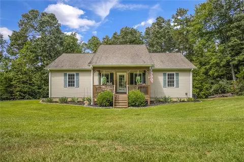 130 W Barkdale Dr, Salem, SC 29676