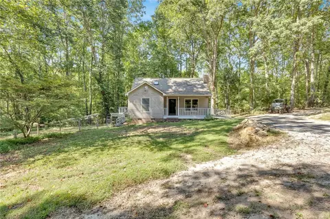 349 Woodside Rd, Simpsonville, SC 29680