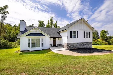 501 Dalton Rd, Seneca, SC 29678