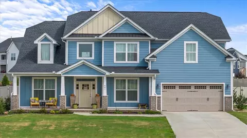 401 Charney Ln, Greer, SC 29651