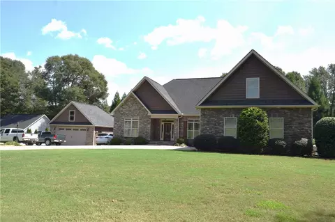 718 Brown Rd, Anderson, SC 29621