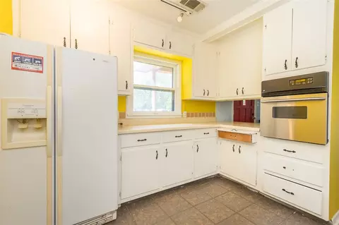 423 S Elm St, Pendleton, SC 29670 photo 9