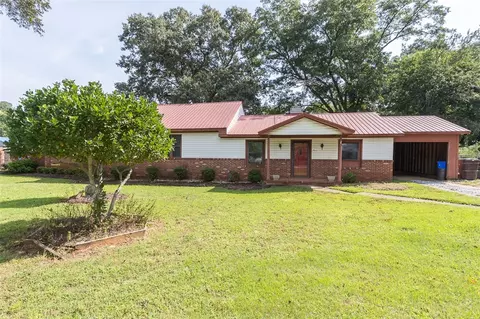 423 S Elm St, Pendleton, SC 29670