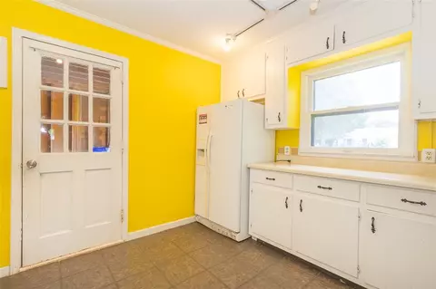 423 S Elm St, Pendleton, SC 29670 photo 8