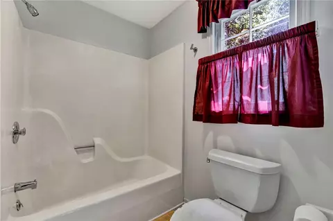 100 Holly Dr, Easley, SC 29640 photo 13