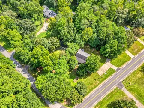 100 Holly Dr, Easley, SC 29640 photo 32