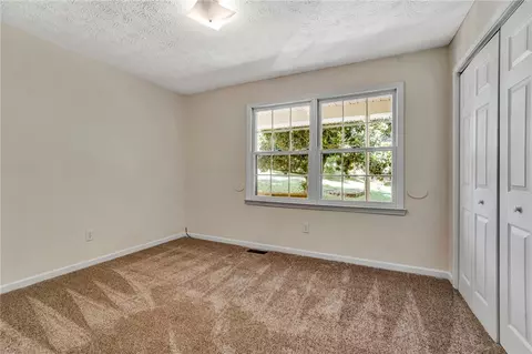 100 Holly Dr, Easley, SC 29640 photo 11