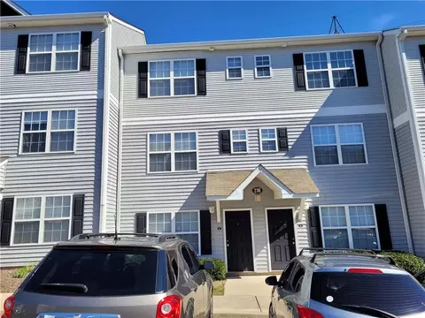 236 Campus Dr #C, Central, SC 29630