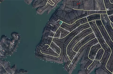 301 Walnut Dr, Westminster, SC 29693 photo 2