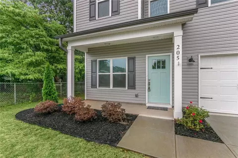 205 Fall St, Greer, SC 29650 photo 5