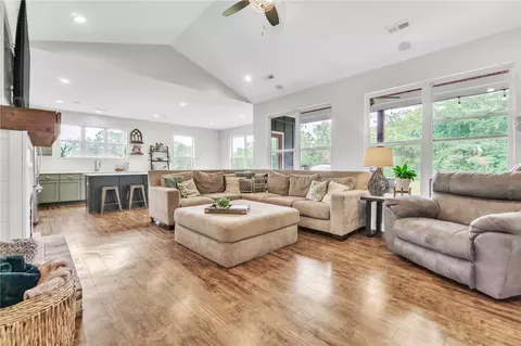210 Melton Rd, Pendleton, SC 29670 photo 5