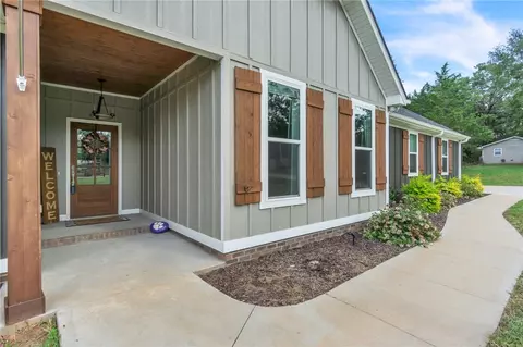 210 Melton Rd, Pendleton, SC 29670 photo 3