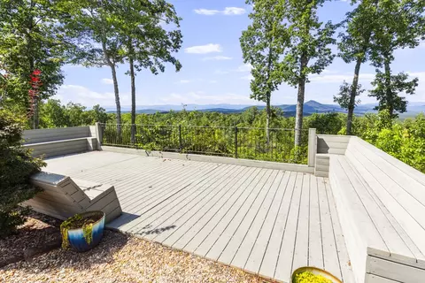 110 Cliffside Trl, Pickens, SC 29671