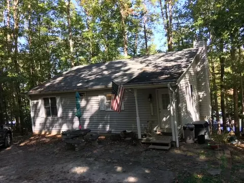 114 Indian Hills Dr, Westminster, SC 29693