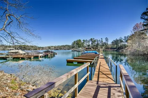 403 E Waterside Dr, Seneca, SC 29672 photo 17