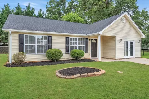 320 William Freeman Way, Duncan, SC 29334