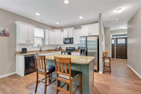 353 S Stonegate Dr, Seneca, SC 29678 photo 6