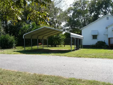 104 Murphy Dr, Starr, SC 29684 photo 2