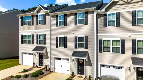 203 Brooklane Ct, Easley, SC 29642 photo 2