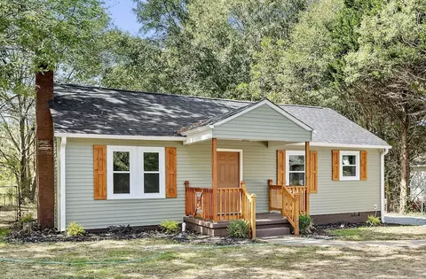 604 S Hamilton St, Williamston, SC 29697