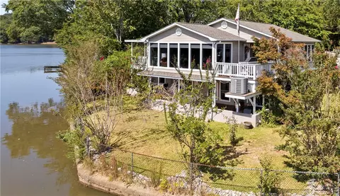 127 Club Cir, Greenville, SC 29611