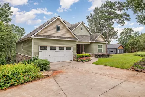 108 Deep River Rd, Townville, SC 29689