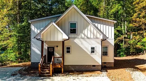 107 Fairplay Heights Rd, Fair Play, SC 29643