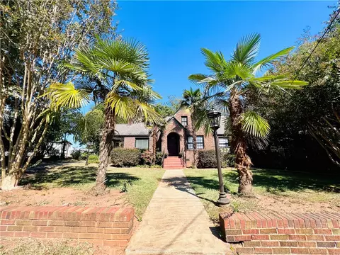 507 Secession Ave, Abbeville, SC 29620