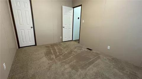 111 Erwin St, Starr, SC 29684 photo 5
