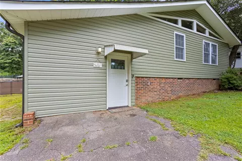 100 Poplar Way, Easley, SC 29640 photo 10