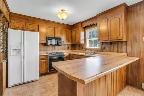 237 Hickory Dr, Easley, SC 29642 photo 6