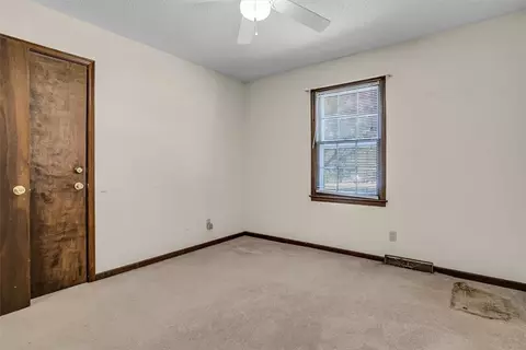 237 Hickory Dr, Easley, SC 29642 photo 11
