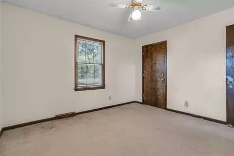 237 Hickory Dr, Easley, SC 29642 photo 15