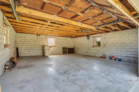 237 Hickory Dr, Easley, SC 29642 photo 21