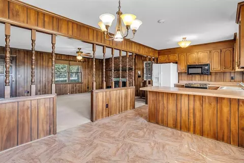237 Hickory Dr, Easley, SC 29642 photo 8