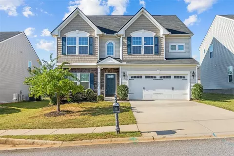 111 Sandusky Ln, Simpsonville, SC 29680