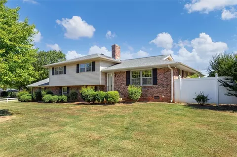 310 Brown Rd, Anderson, SC 29621