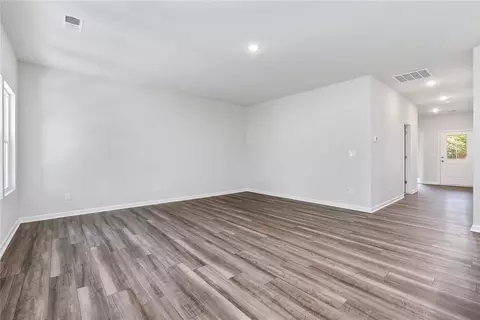 423 Westminster Dr, Pendleton, SC 29670 photo 3